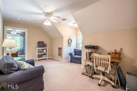 137 Timberlost Trl, Suwanee, GA 30024 photo 17