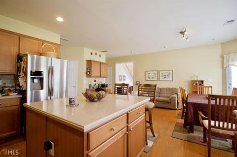 975 Maple Leaf Dr, Mcdonough, GA 30253 photo 8