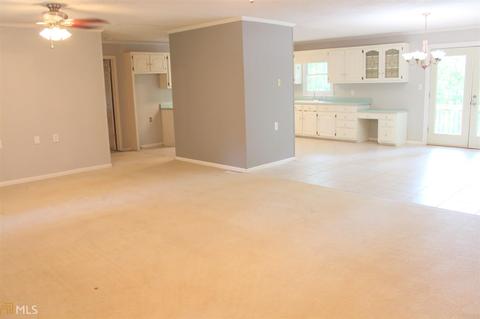 527 Hickory, Forsyth, GA 31029 photo 3