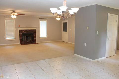 527 Hickory, Forsyth, GA 31029 photo 5