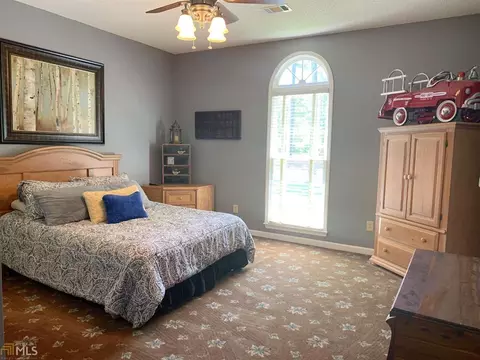 228 E Yorktown Dr, Lagrange, GA 30240 photo 12