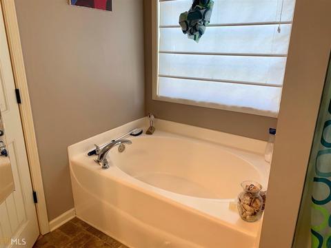 301 Perimeter Dr, Lagrange, GA 30240 photo 9
