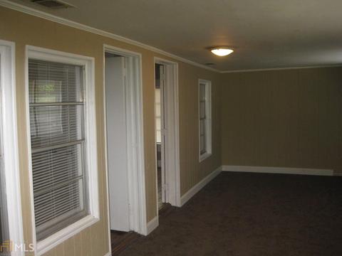 85 Carson, Commerce, GA 30529 photo 2