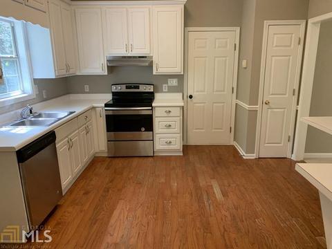 445 Cambridge Way, Covington, GA 30016 photo 5