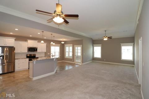 162 Turning Leaf Ln, Perry, GA 31069 photo 2