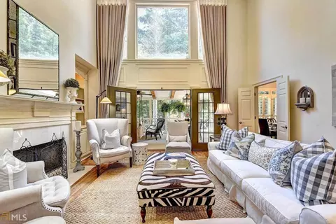 5990 Ettington Dr, Suwanee, GA 30024 photo 6