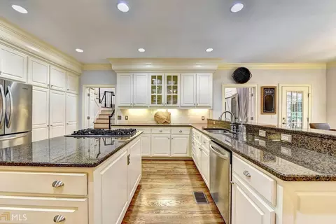 5990 Ettington Dr, Suwanee, GA 30024 photo 12