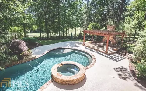 5380 Laurel Oak Dr, Suwanee, GA 30024 photo 4