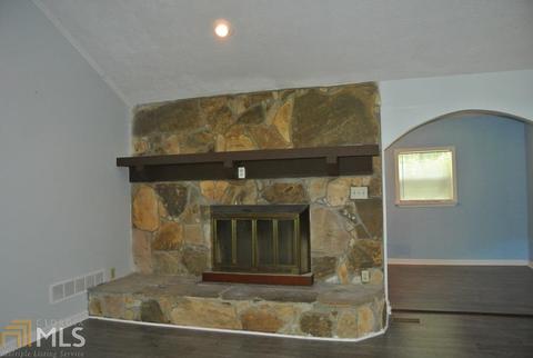 3213 Glen Hollow Dr, Rex, GA 30273 photo 6