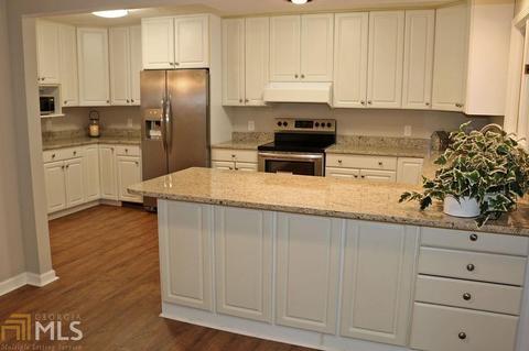 4064 Ryckeley Dr, Gainesville, GA 30504 photo 4