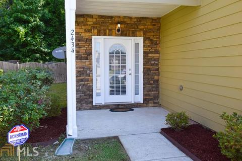 2434 Quincy Loop, Fairburn, GA 30213 photo 2