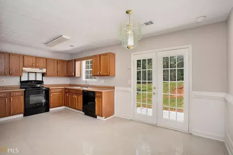 70 Summer Ln, Covington, GA 30016 photo 10