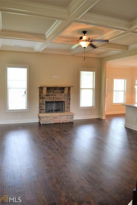 105 Dove Dr, Jackson, GA 30233 photo 9
