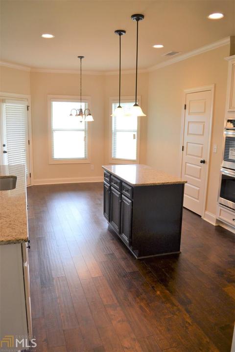105 Dove Dr, Jackson, GA 30233 photo 4