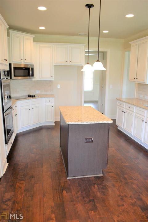 105 Dove Dr, Jackson, GA 30233 photo 3