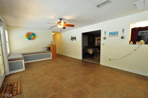 120 Waterview Dr, Lagrange, GA 30240 photo 2