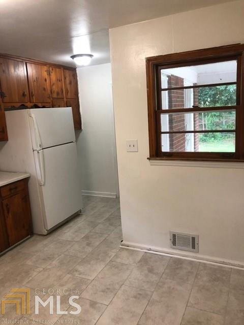 1769 Mural Cir, Morrow, GA 30260 photo 5