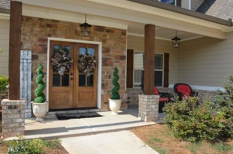 121 Citation Ct, Forsyth, GA 31029 photo 2