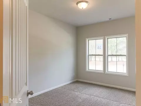 5999 Landers Loop, Fairburn, GA 30213 photo 9