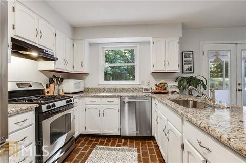 3955 Whitney Park Dr, Duluth, GA 30096 photo 12