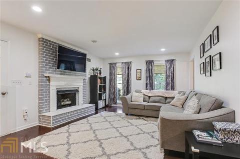 3955 Whitney Park Dr, Duluth, GA 30096 photo 8