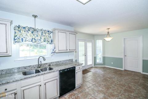 122 Augustus Dr, Warner Robins, GA 31093 photo 14