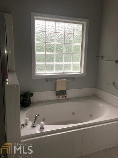 6818 Oakleigh Trl, Rex, GA 30273 photo 16