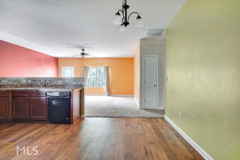 6087 Semaphore Rdg, Rex, GA 30273 photo 14