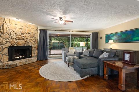 5652 Sequoia Dr, Forest Park, GA 30297 photo 6