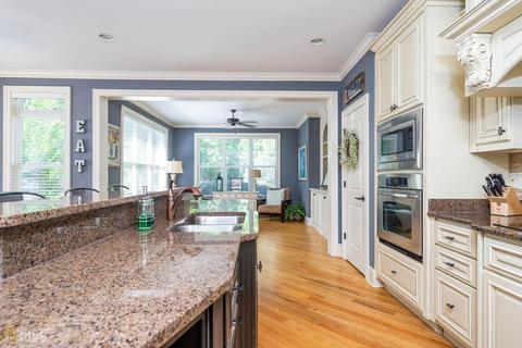 203 Crescent Dr, Forsyth, GA 31029 photo 18