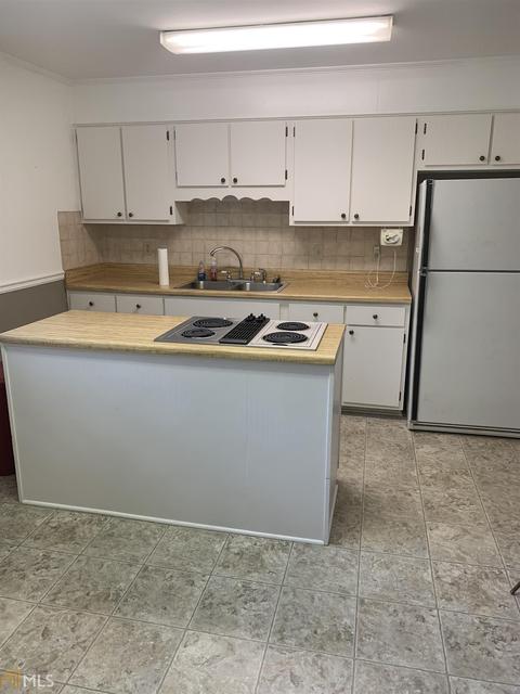 1705 Greystone, Dublin, GA 31021 photo 9