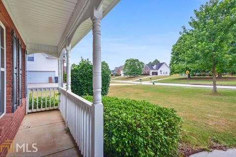 136 Moss Pointe Dr, Mcdonough, GA 30253 photo 2