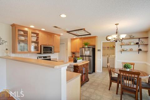 136 Moss Pointe Dr, Mcdonough, GA 30253 photo 7