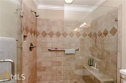 4002 Columns Dr, Marietta, GA 30067 photo 8