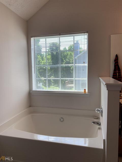 549 Michael Cir, Monroe, GA 30655 photo 13