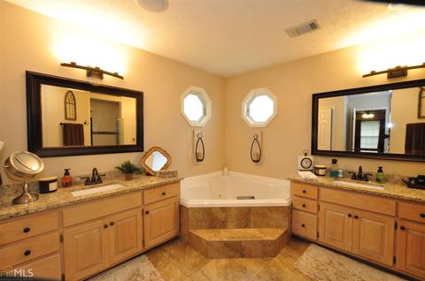 136 Carr Rd, Lagrange, GA 30240 photo 8