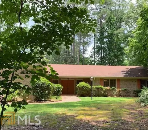 110 Wintergreen Ct, Covington, GA 30016 photo 2