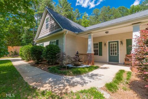 379 Tuxedo Dr, Commerce, GA 30530 photo 4