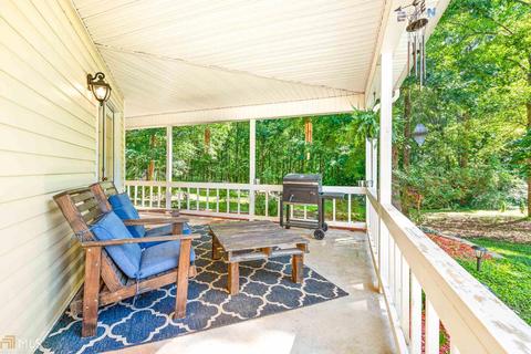 685 Mountainview Dr, Covington, GA 30016 photo 4