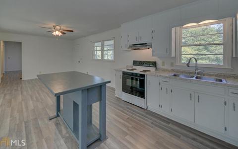 552 Dooley Dr, Toccoa, GA 30577 photo 9