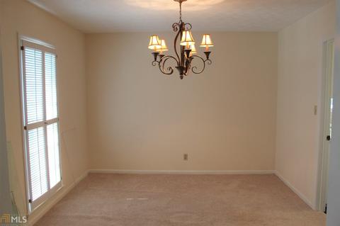 402 Camelot Dr, Lagrange, GA 30241 photo 5