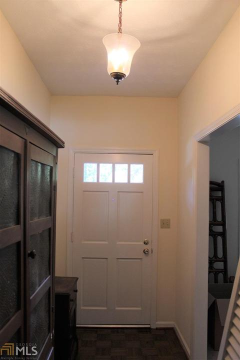 402 Camelot Dr, Lagrange, GA 30241 photo 3