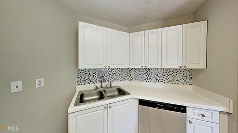 1450 Millstone Ct, Bethlehem, GA 30620 photo 6