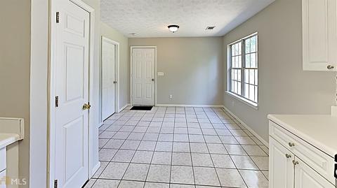 1450 Millstone Ct, Bethlehem, GA 30620 photo 3