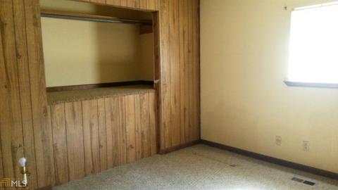 141 Robertson Rd, Lagrange, GA 30241 photo 5