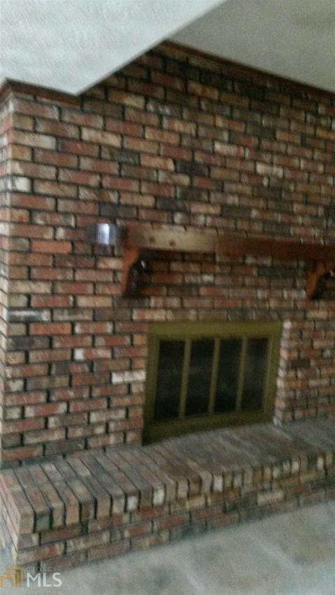 141 Robertson Rd, Lagrange, GA 30241 photo 6