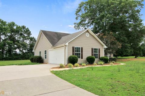212 Hyannis Dr, Jackson, GA 30233 photo 1