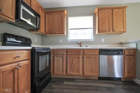 212 Hyannis Dr, Jackson, GA 30233 photo 9