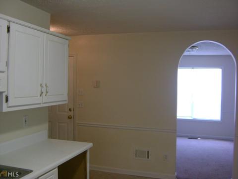 130 Windward Dr, Covington, GA 30016 photo 3