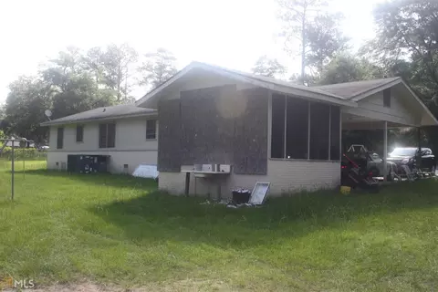 317 Floyd St, Perry, GA 31069 photo 4
